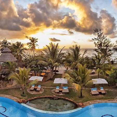 Afrochic Diani Hotel Ukunda Eksteriør billede