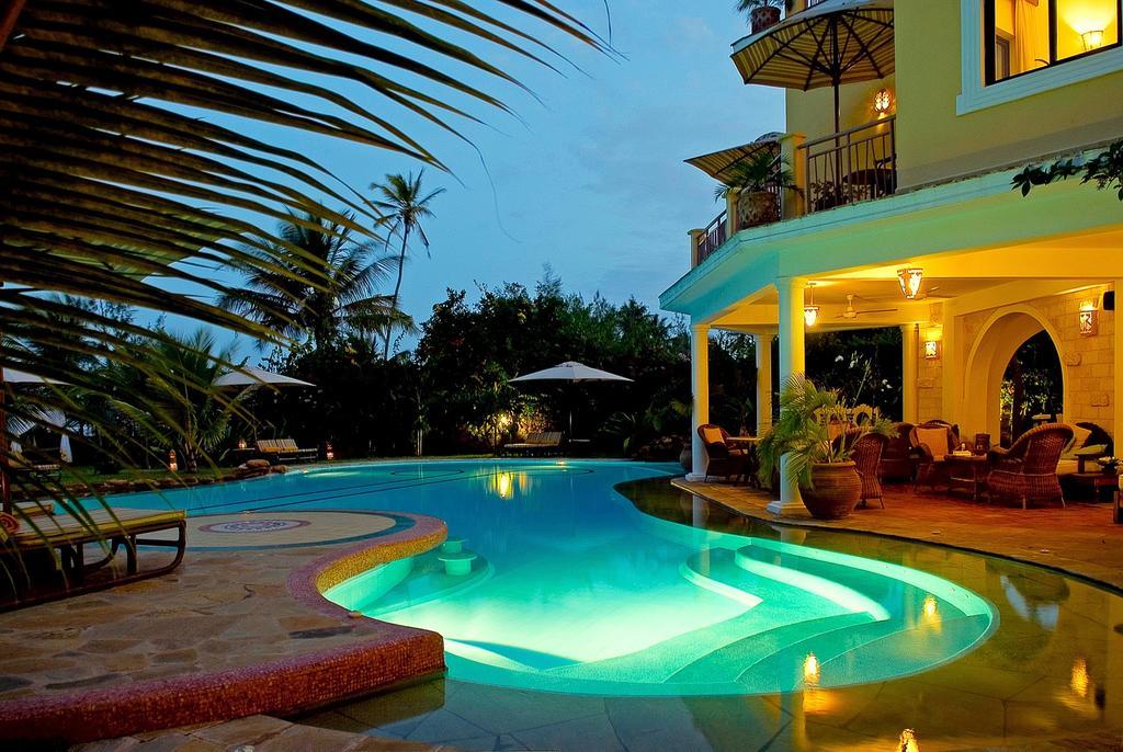 Afrochic Diani Hotel Ukunda Eksteriør billede