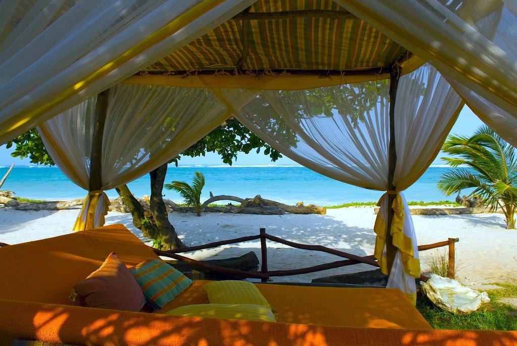 Afrochic Diani Hotel Ukunda Eksteriør billede