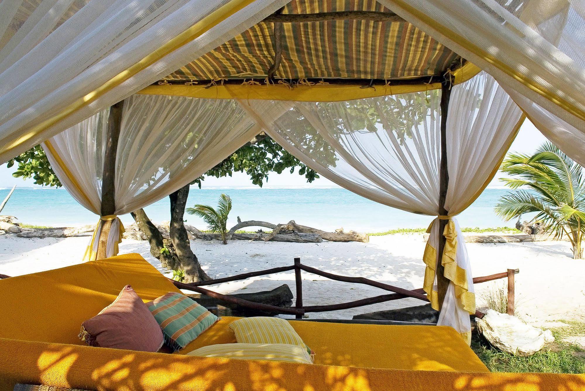 Afrochic Diani Hotel Ukunda Eksteriør billede