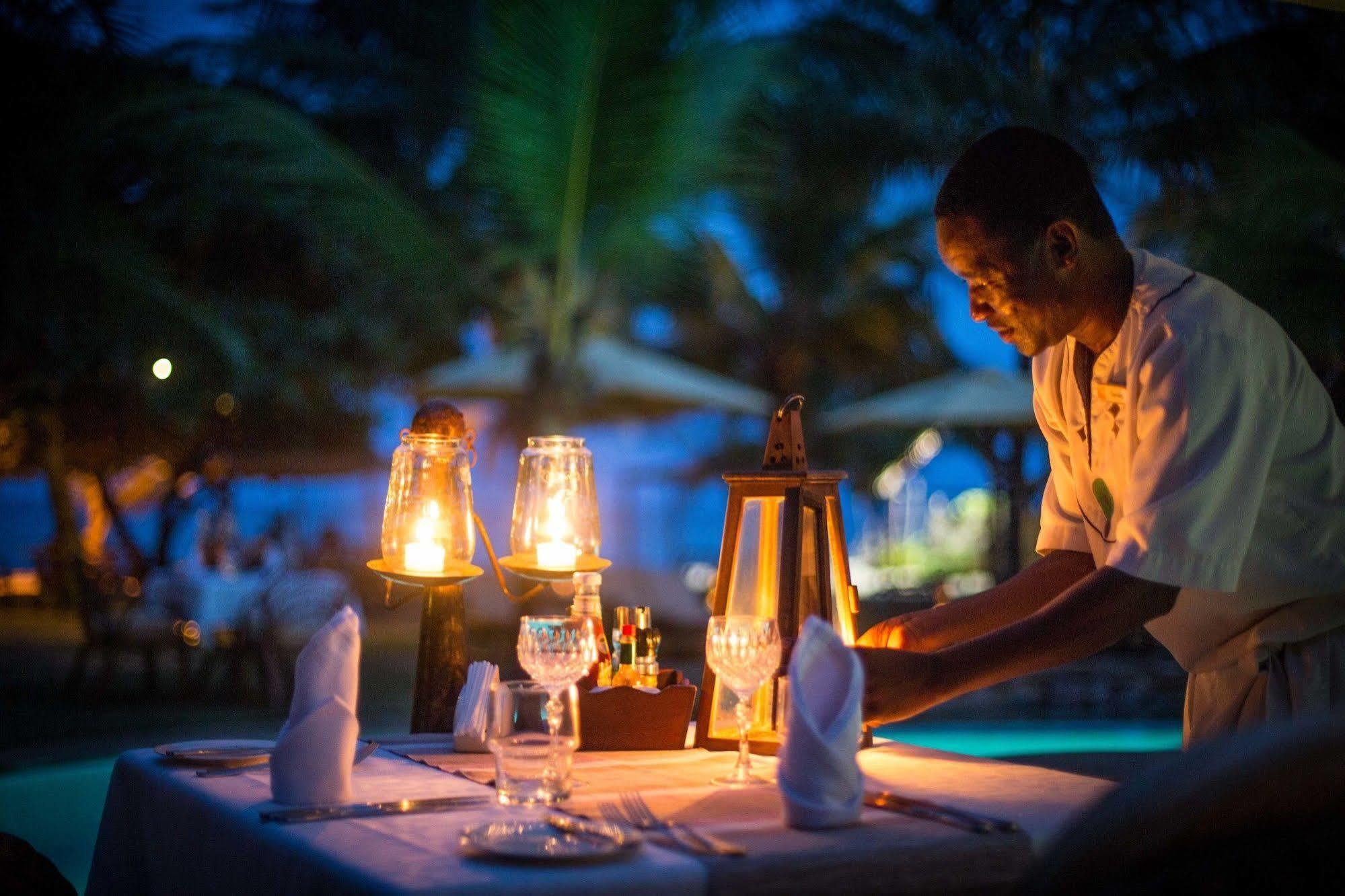 Afrochic Diani Hotel Ukunda Eksteriør billede