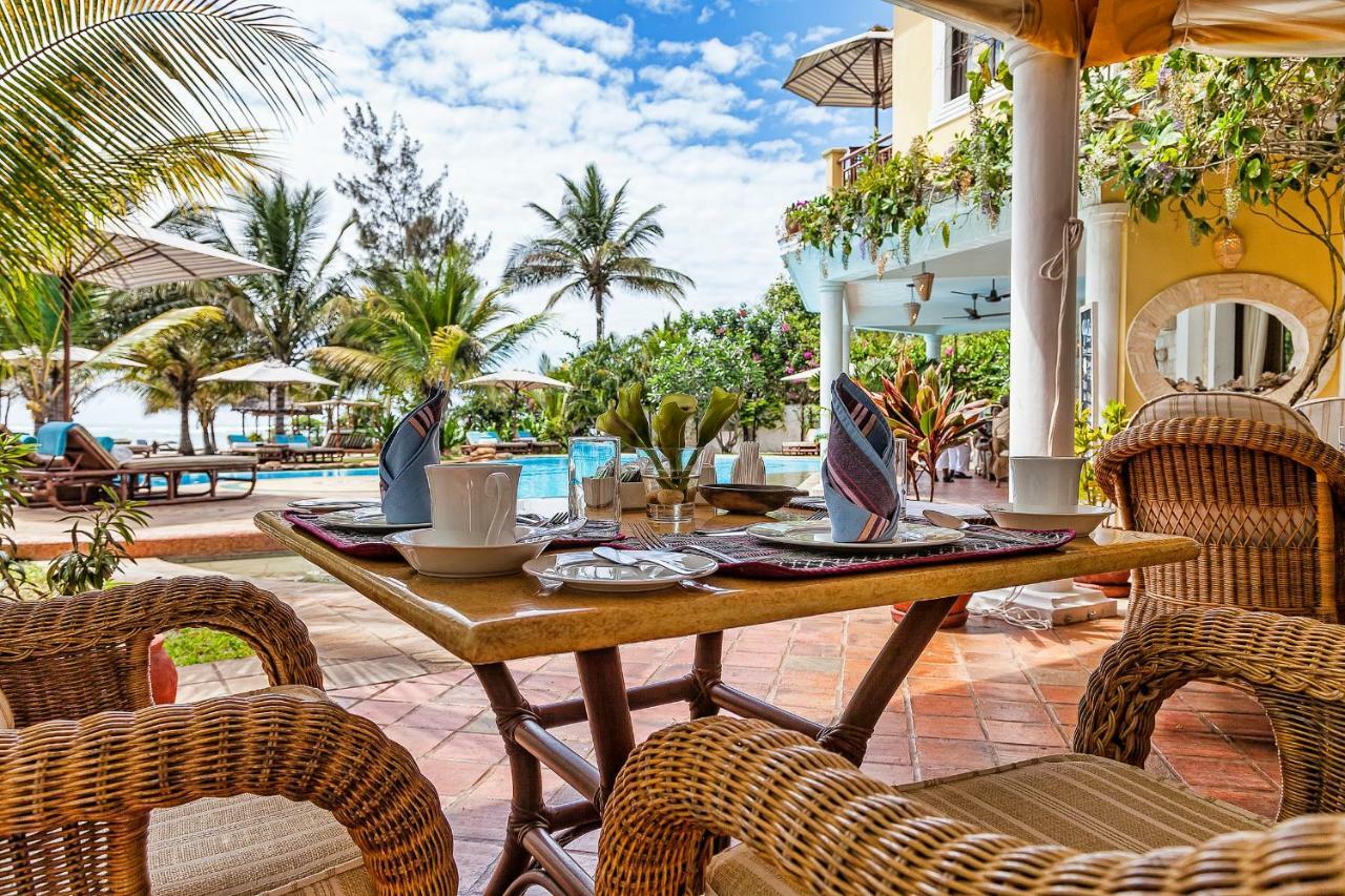 Afrochic Diani Hotel Ukunda Eksteriør billede